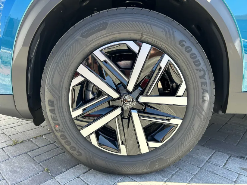 Peugeot 2008 STYLE Hybrid 145 e-DCS6