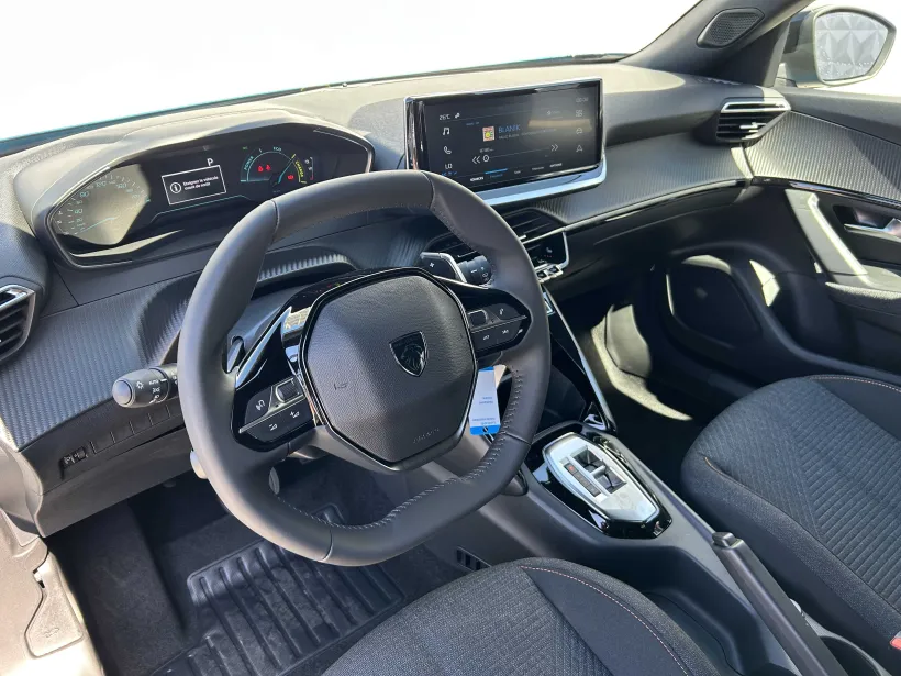 Peugeot 2008 STYLE Hybrid 145 e-DCS6