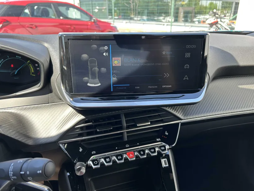 Peugeot 2008 STYLE Hybrid 145 e-DCS6