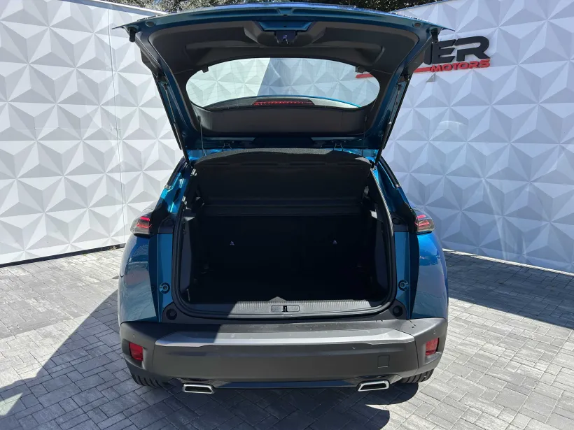 Peugeot 2008 STYLE Hybrid 145 e-DCS6