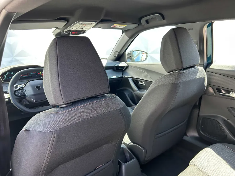 Peugeot 2008 STYLE Hybrid 145 e-DCS6