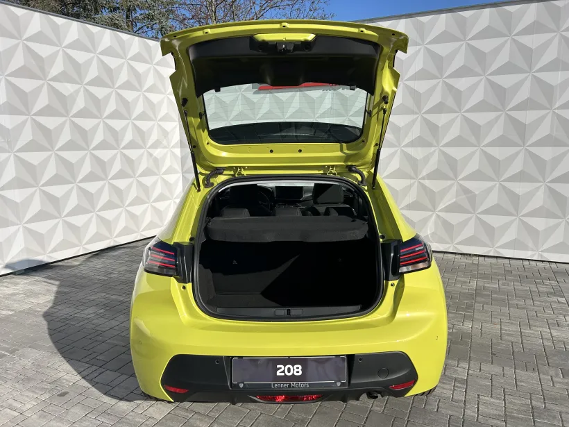 Peugeot 208 STYLE PureTech100 MAN6