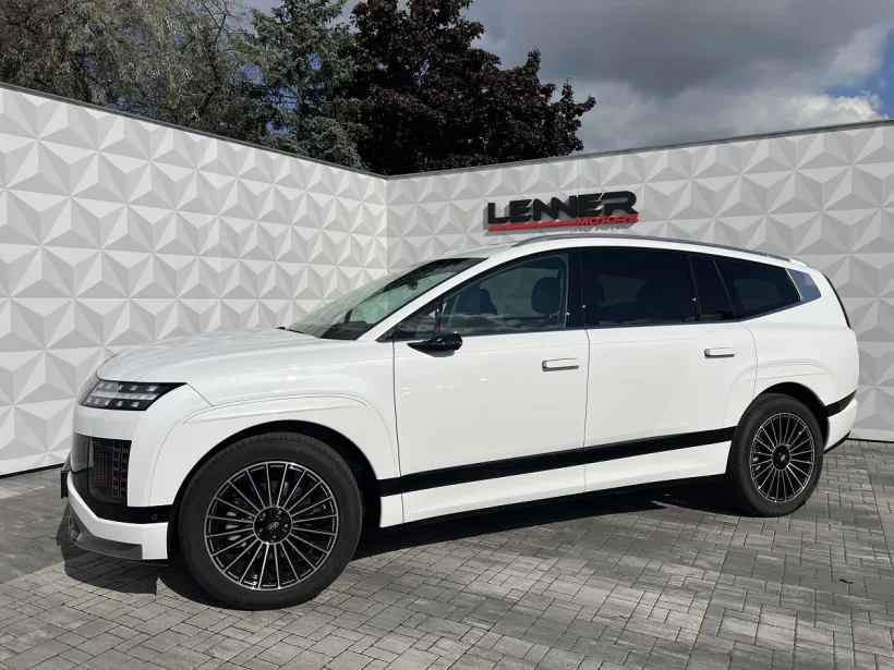 IONIQ 9