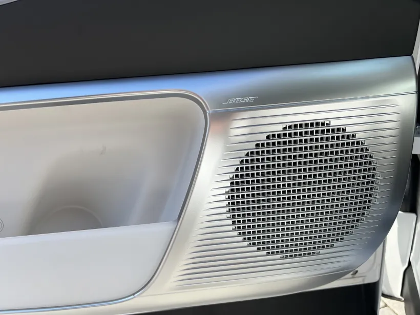 IONIQ 9