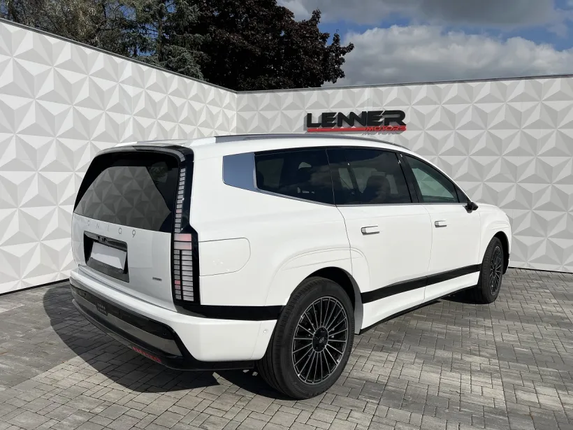 IONIQ 9
