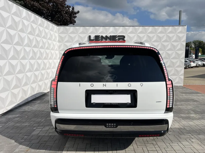 IONIQ 9