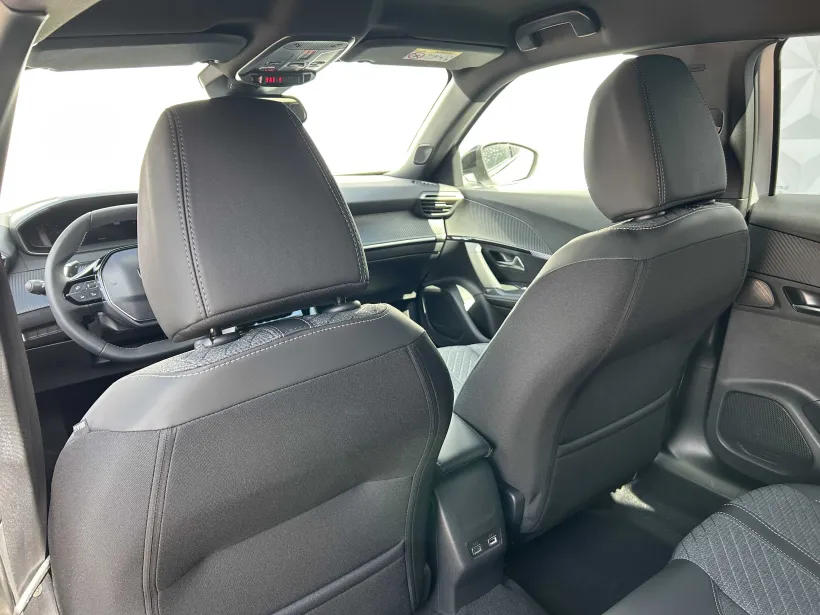 Peugeot 2008 ALLURE PureTech 130 S&S EAT8 
