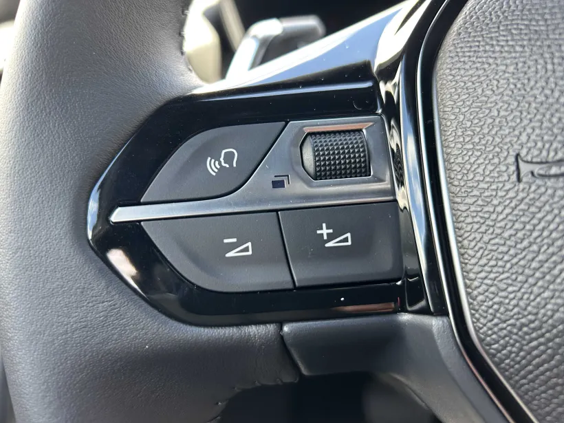 Peugeot 2008 ALLURE PureTech 130 S&S EAT8 