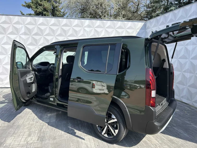 Peugeot Rifter LONG GT BlueHDi 130 S&S EAT8