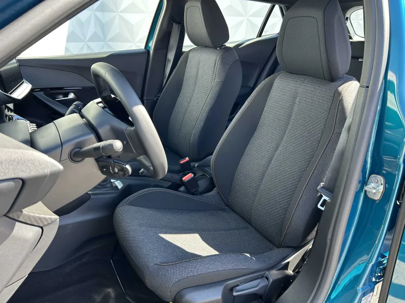 Peugeot 2008 STYLE 100 S&S MAN6