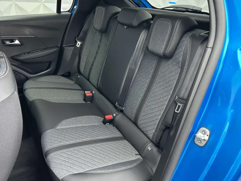 Peugeot 208 208 ALLURE PureTech 100 MAN6