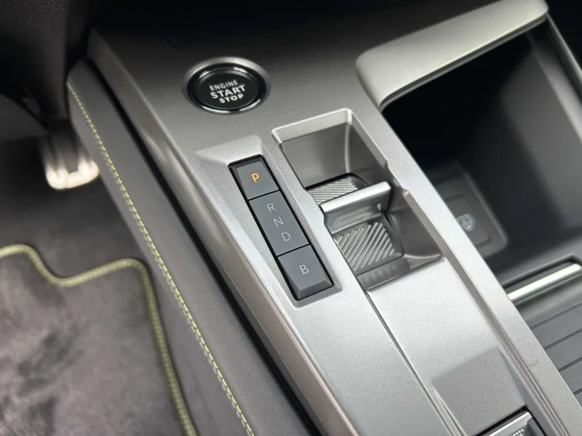 PEUGEOT 308 SW GT Plug-in HYBRID 180 e-EAT8