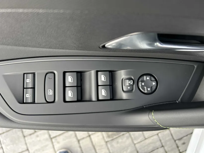 PEUGEOT 308 SW GT Plug-in HYBRID 180 e-EAT8