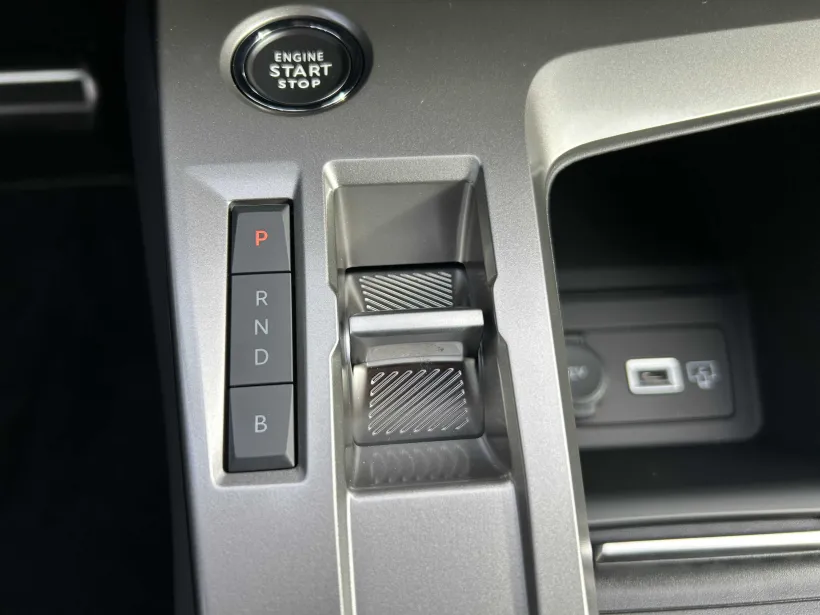 PEUGEOT 308 SW GT Plug-in HYBRID 180 e-EAT8