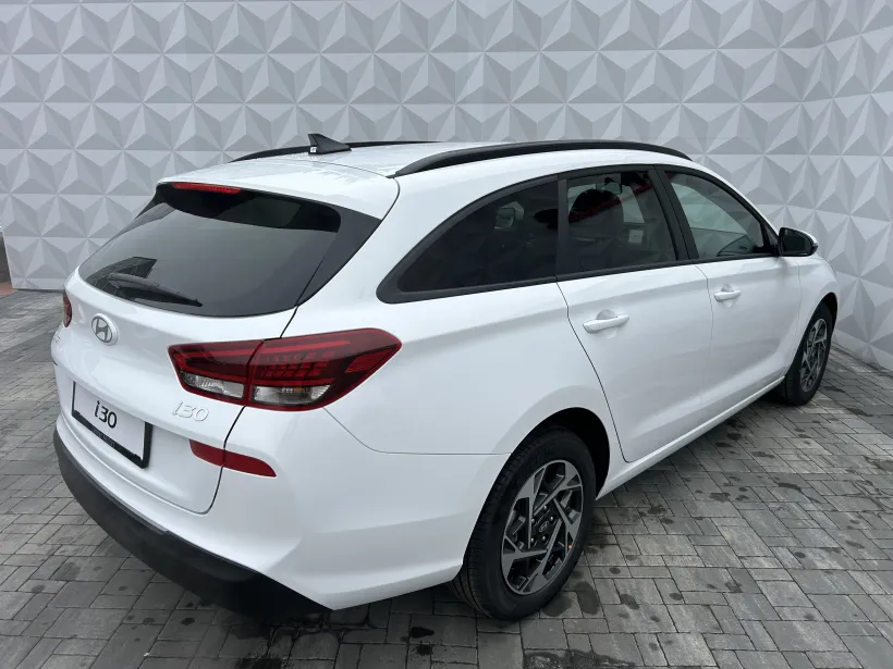 Hyundai i30 kombi GO Czech