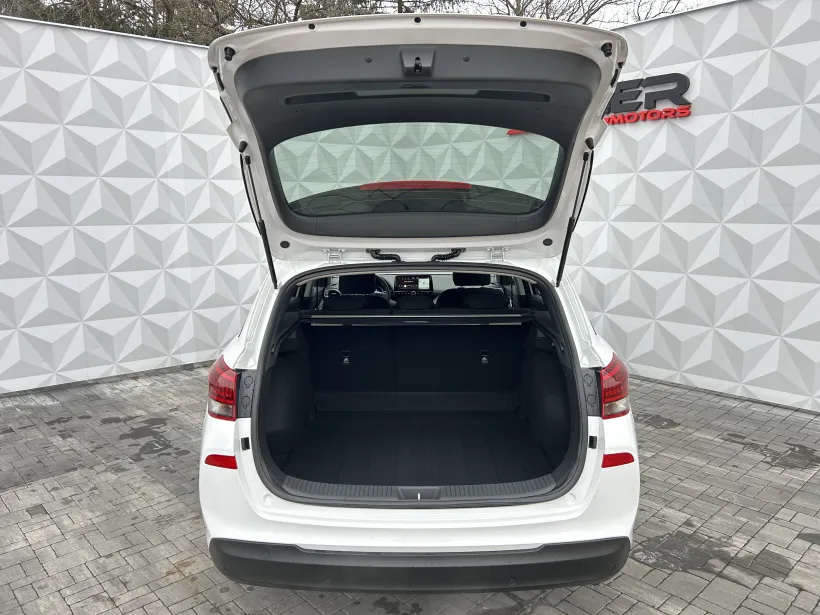 Hyundai i30 kombi GO Czech