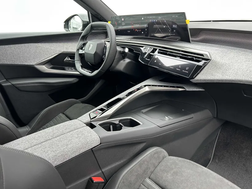 3008 GT Hybrid 145 e-DCS6