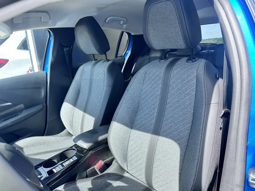 Peugeot 208 ALLURE Hybrid 110 e-DCS6