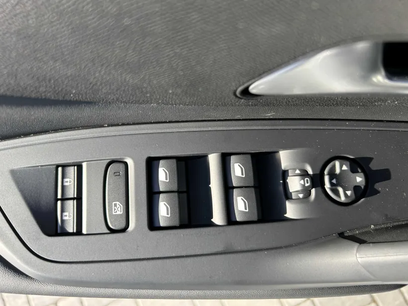 new308 ALLURE Hybrid 145 e-DCS6