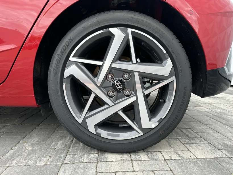 i20 premium
