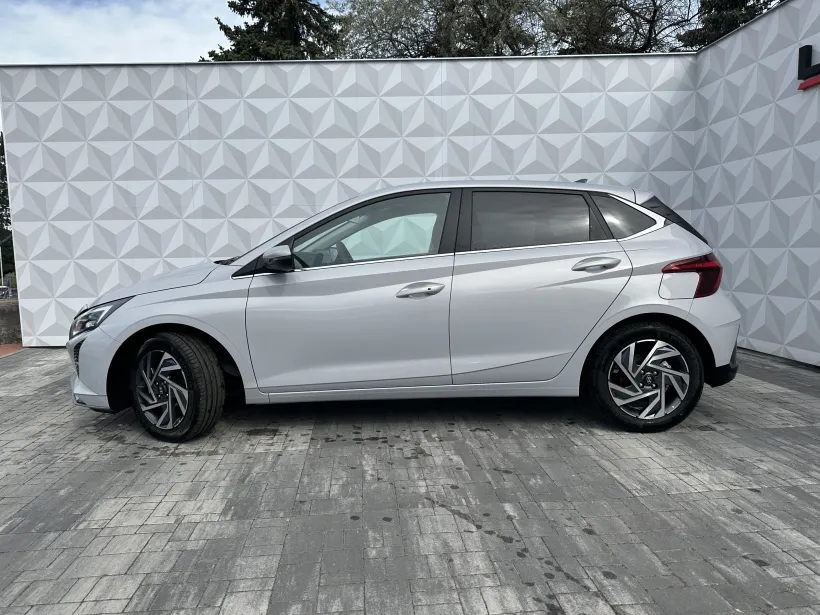 i20 
