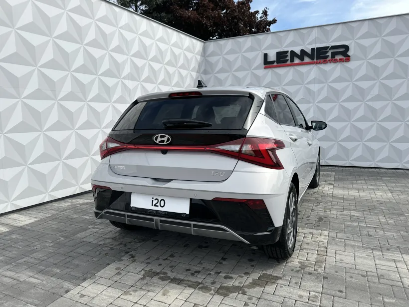 i20 