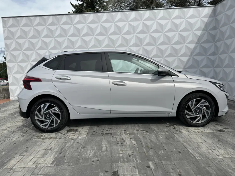 i20 
