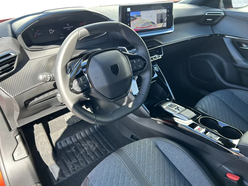 Peugeot 2008 ALLURE PureTech 130 S&S EAT8 