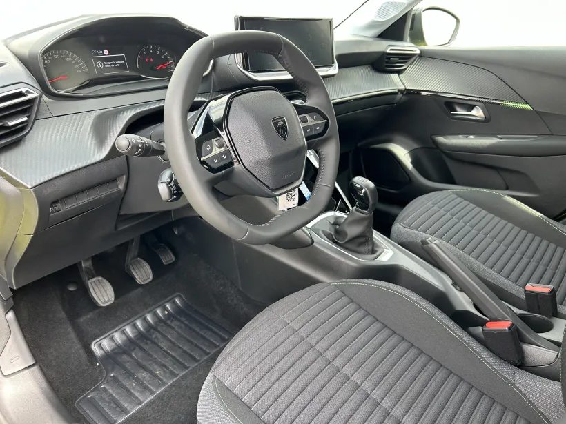 Osobní Peugeot 208 #58434