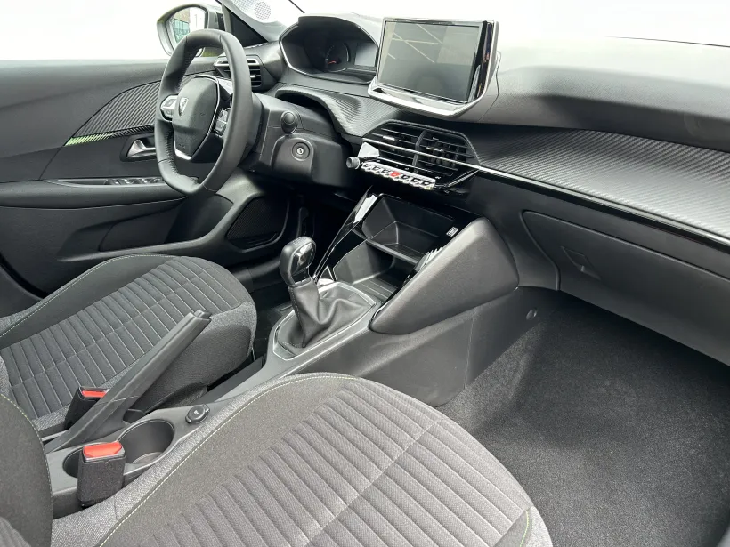 Osobní Peugeot 208 #58434