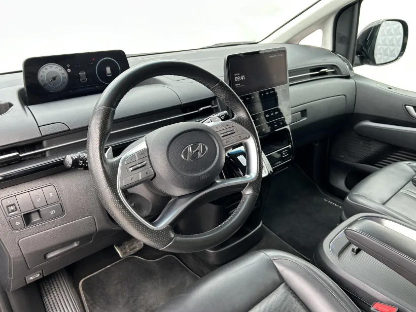 Staria 2.2 CRDi 4x4 7míst AT LUXURY 