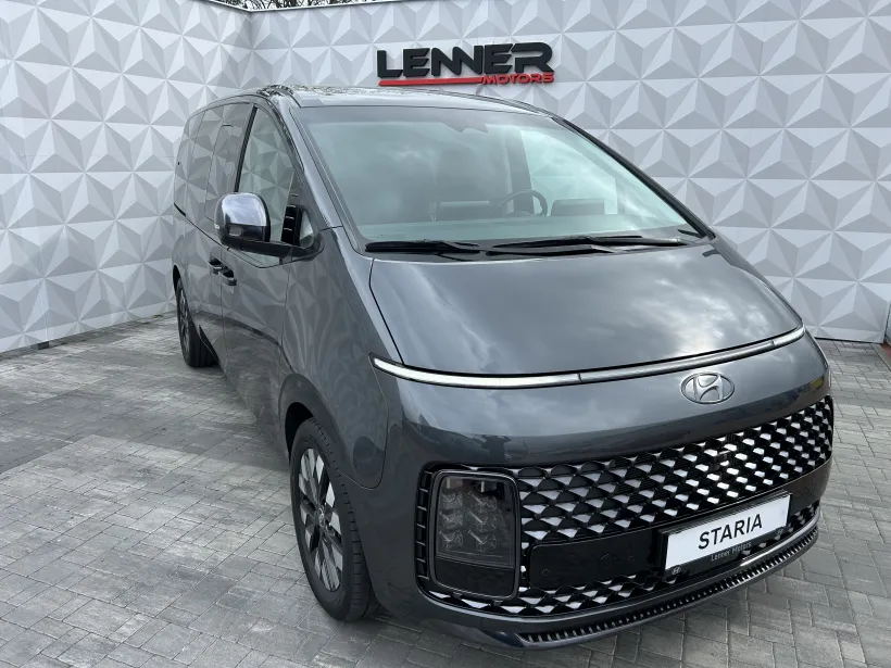 Staria 2.2 CRDi 4x4 7míst AT LUXURY 