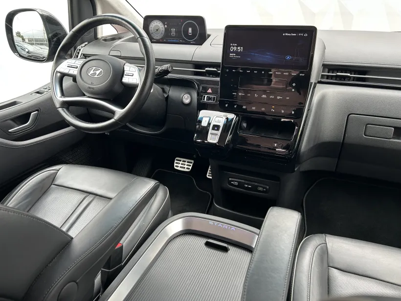Staria 2.2 CRDi 4x4 7míst AT LUXURY 