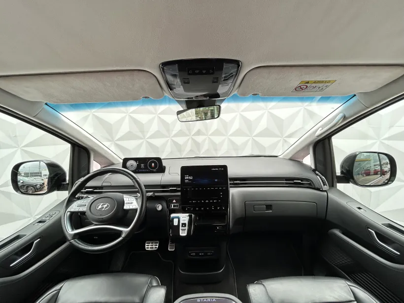 Staria 2.2 CRDi 4x4 7míst AT LUXURY 
