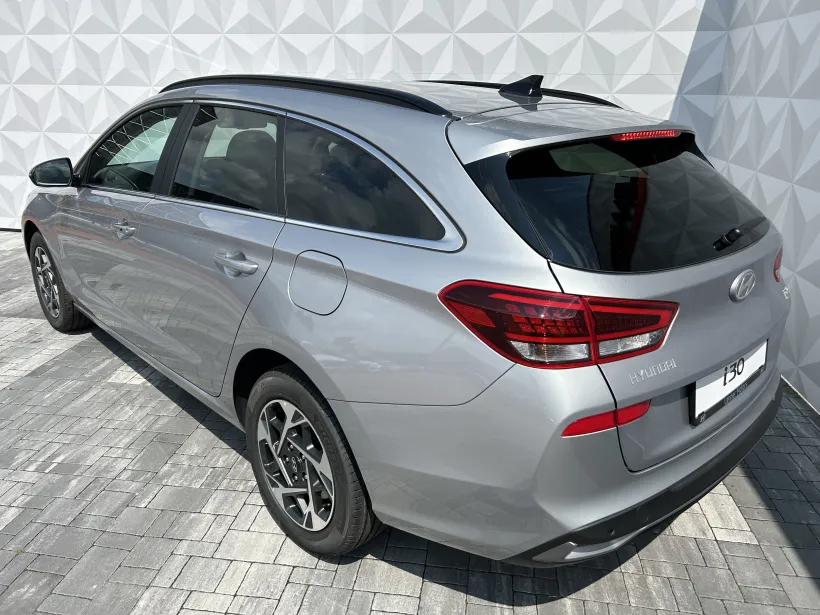 Hyundai i30 WG 1.5 T-GDi DCT STYLE SAFETY