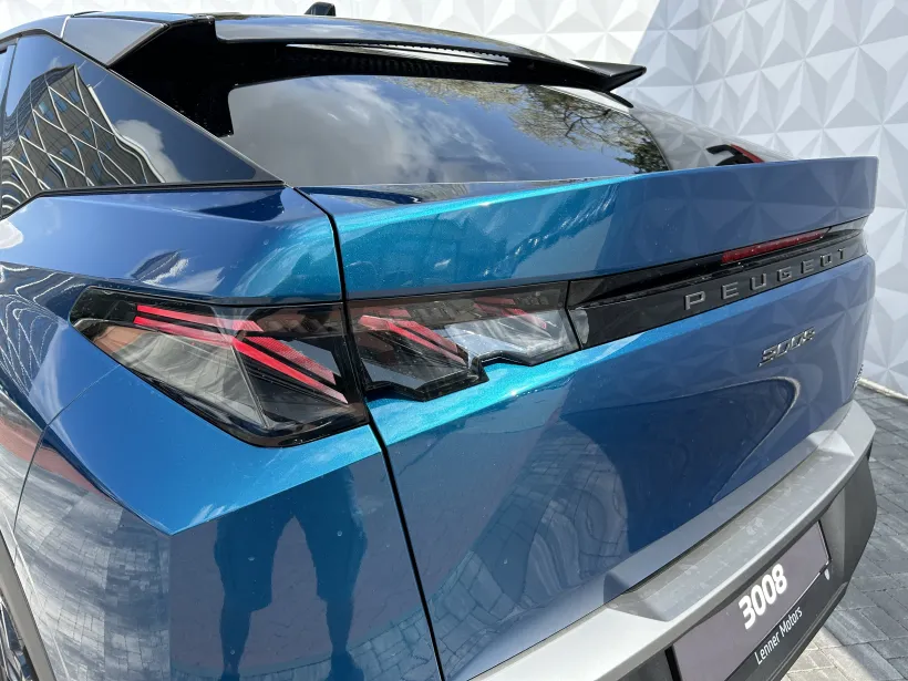 PEUGEOT 3008 GT Hybrid 145 e-DCS6