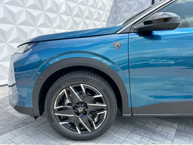 PEUGEOT 3008 GT Hybrid 145 e-DCS6