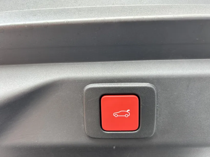 PEUGEOT 3008 GT Hybrid 145 e-DCS6