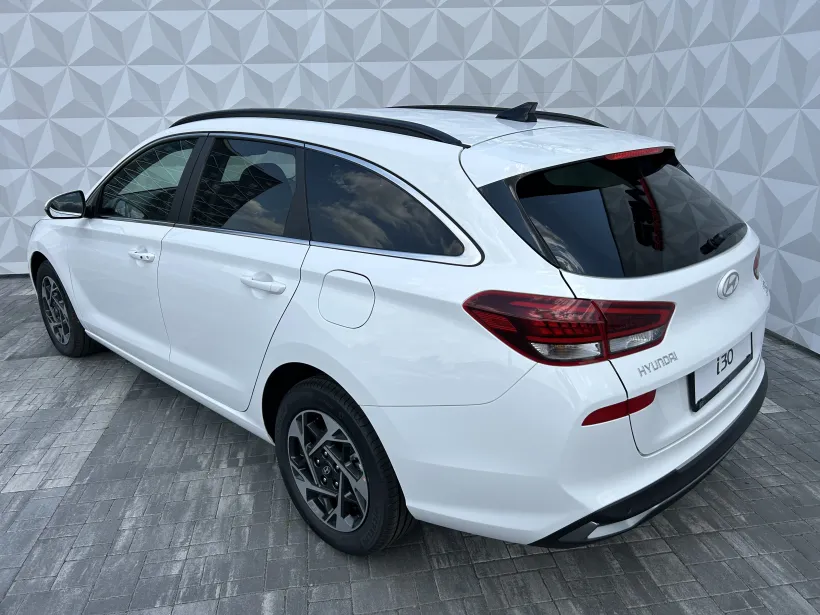 Hyundai i30 WG 1.6 T-GDi DCT STYLE SAFETY