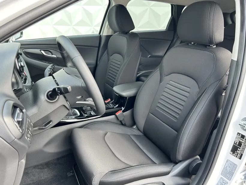 Hyundai i30 WG 1.6 T-GDi DCT STYLE SAFETY