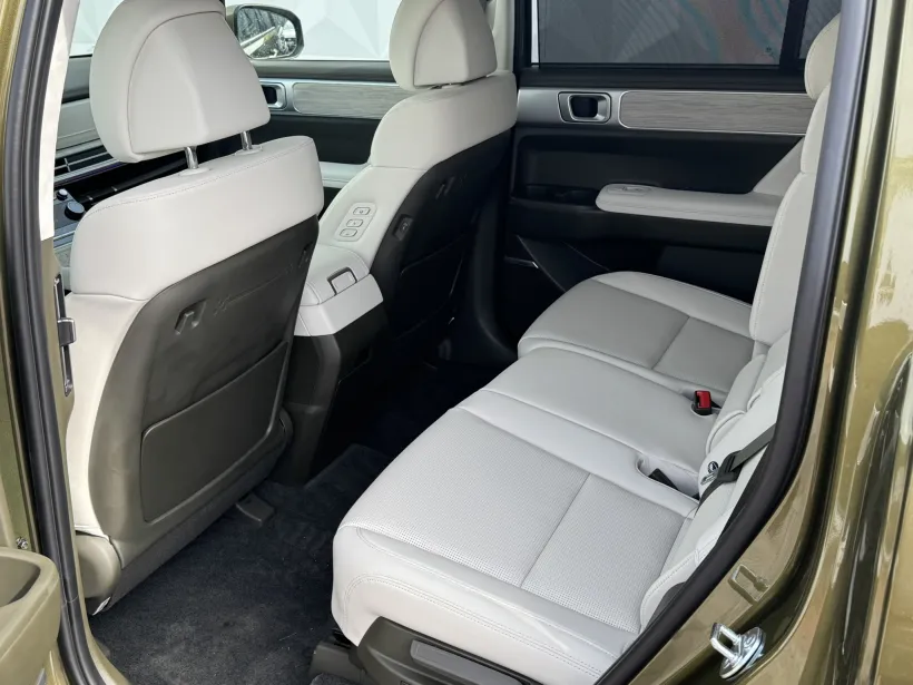 Hyundai SANTA FE 1.6 T-GDi HEV 4WD STYLE PREMIUM GF TMK PNM