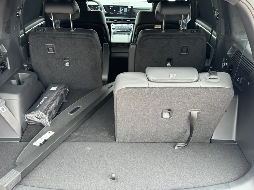 Hyundai SANTA FE 6S 1,6 T-GDI HEV 4WD CALLIGRAP