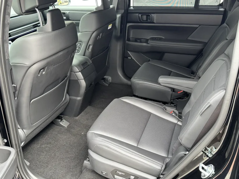 Hyundai SANTA FE 6S 1,6 T-GDI HEV 4WD CALLIGRAP