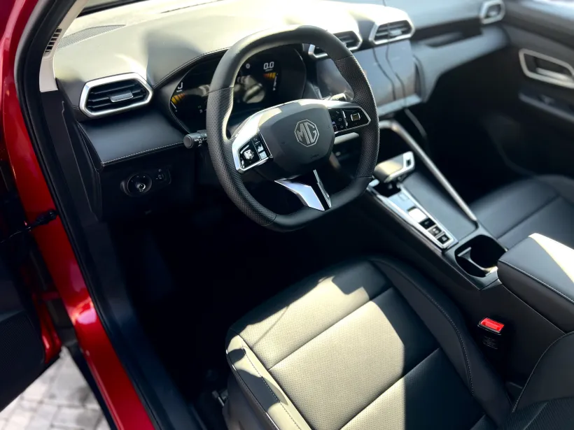 MG ZS HEV 1.5 EXCLUSIVE AT