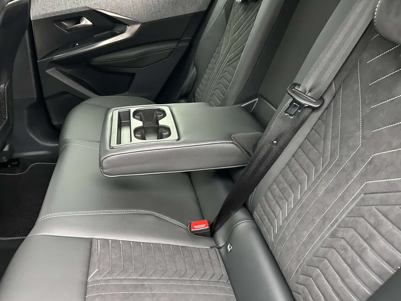 Peugeot 3008 GT Hybrid 145 e-DCS6