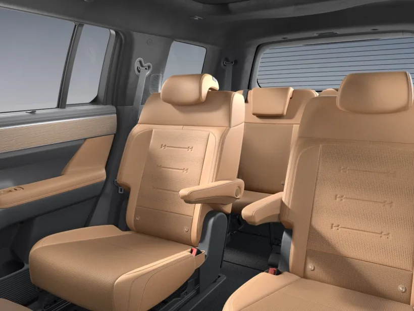 6S 1,6 T-GDI HEV 4WD CAL