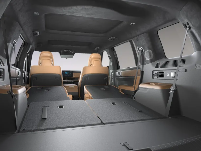 6S 1,6 T-GDI HEV 4WD CAL