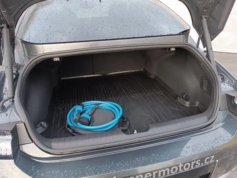 Osobní Hyundai IONIQ 6 #58519