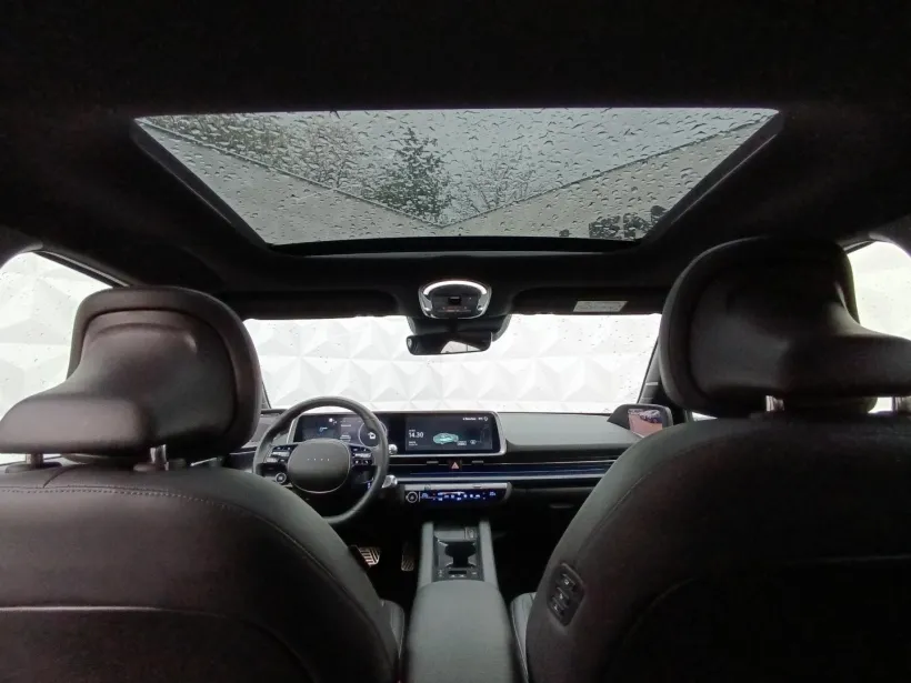 Osobní Hyundai IONIQ 6 #58519