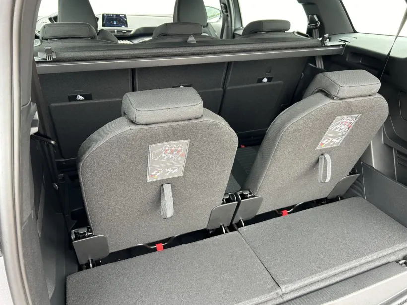 Osobní Peugeot 5008 #58370